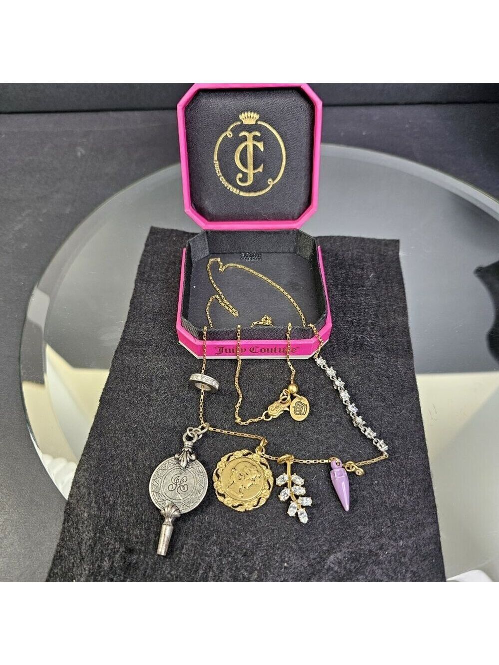 Authentic Juicy Courture Necklace With Lots Of Charms And Pink Box